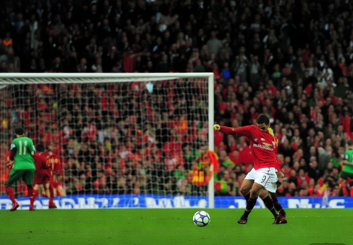 2012年英超曼联对利物浦经典对决回顾(图4)